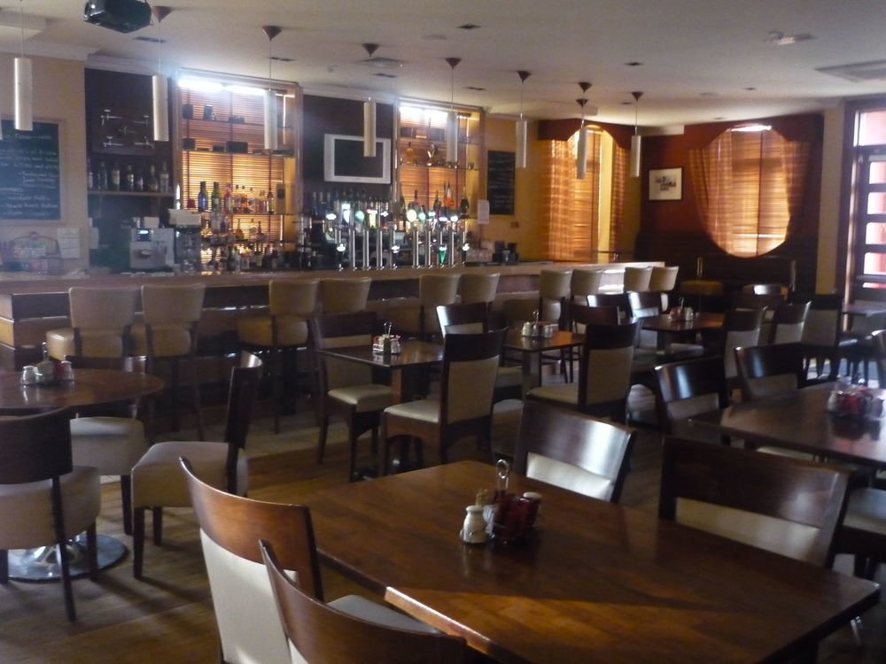 Innisfallen Hotel Киларни Екстериор снимка