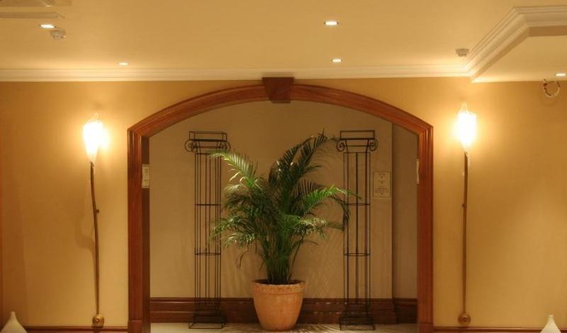 Innisfallen Hotel Киларни Екстериор снимка