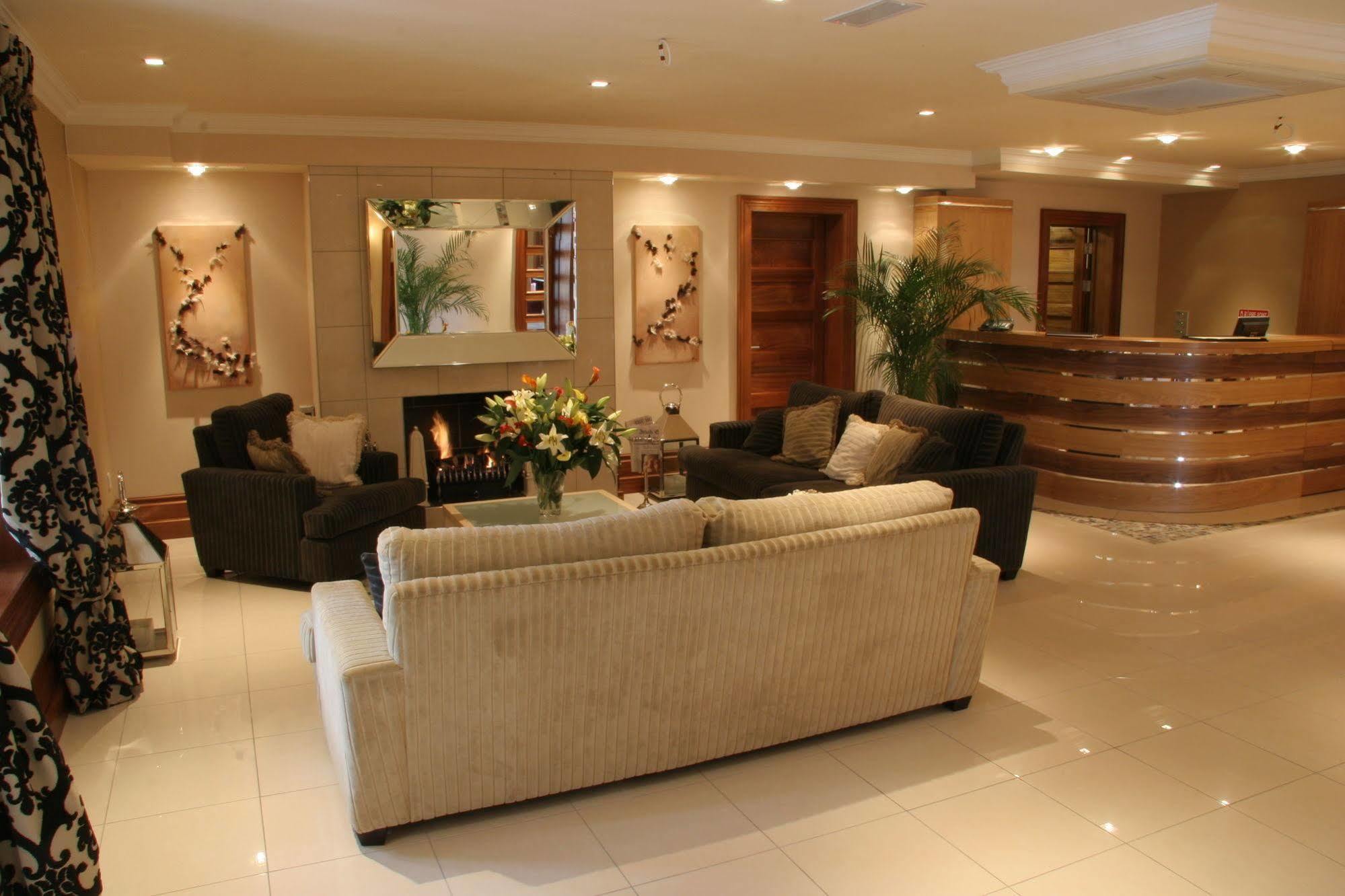 Innisfallen Hotel Киларни Екстериор снимка
