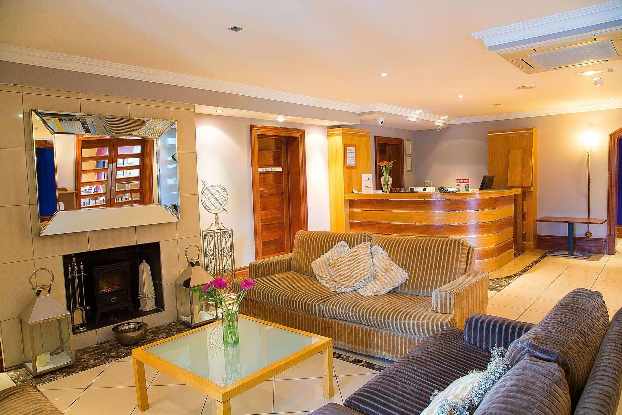 Innisfallen Hotel Киларни Екстериор снимка
